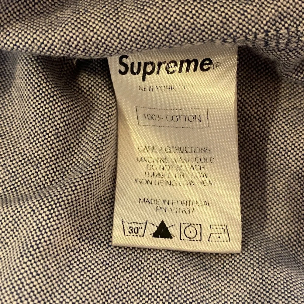 Supreme Light Blue Denim Button-Down Shirt — Red Logo — Men’s Large - Picture 10 of 12